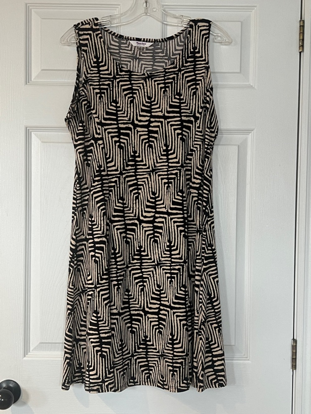 TanJay Black & Tan Geometric Sleeveless Midi Dress